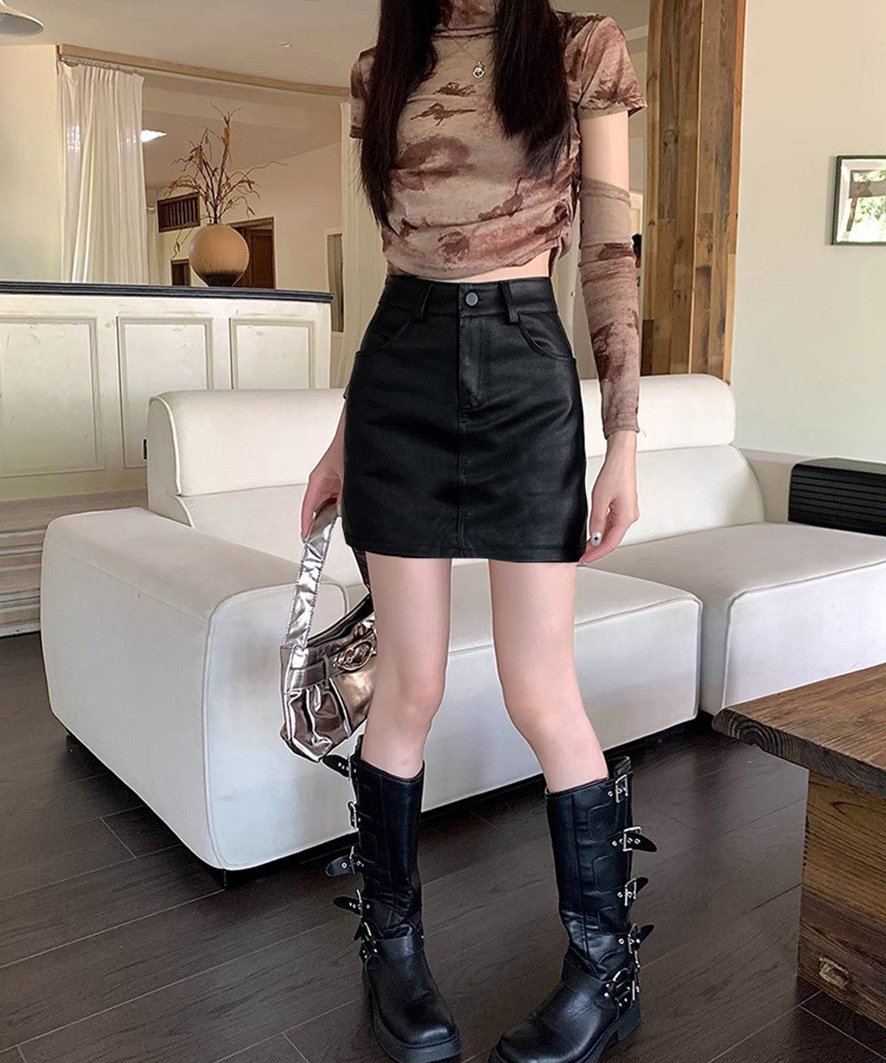 合成皮革タイトミニスカートハイウエストポケット付き