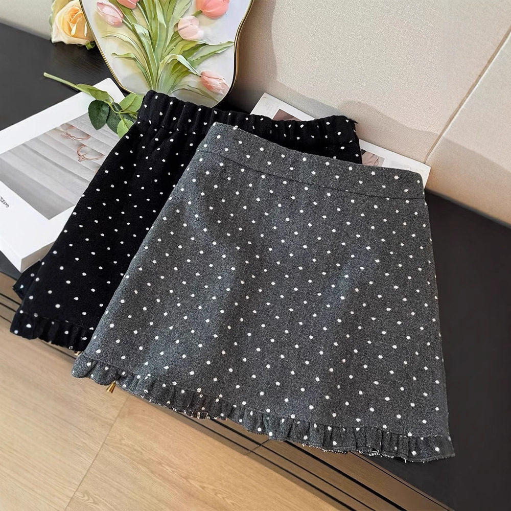 水玉ドット柄フリルミニスカート2色展開