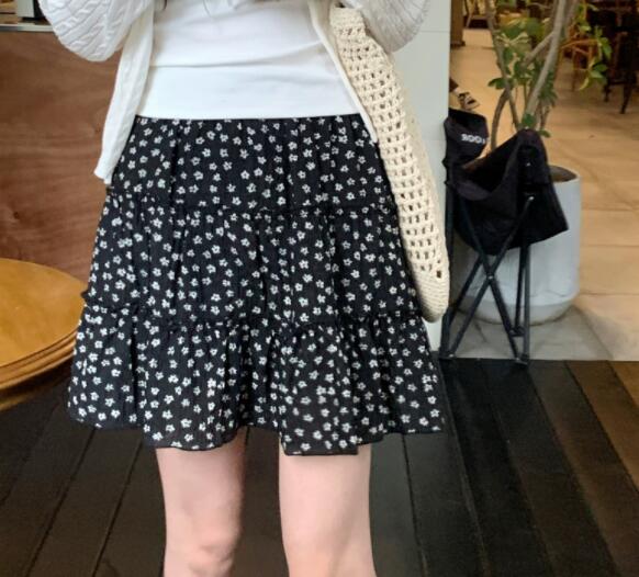ハイウエスト花柄ミニスカート フレアタイプ