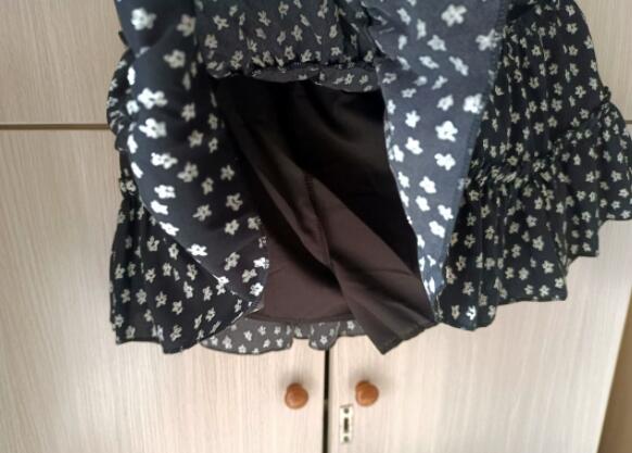 ミニスカートハイウエスト花柄フリルスカート