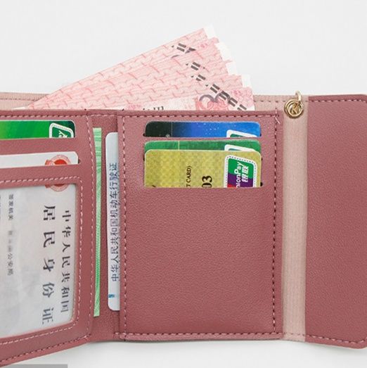 コンパクト 財布 金具アクセント付き上品な三つ折りミニ財布