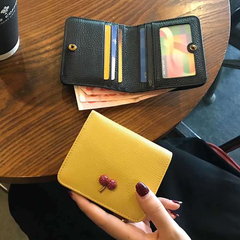 ポケットにすっぽり収まる！超小型財布で身軽な毎日を楽しむおすすめ15選