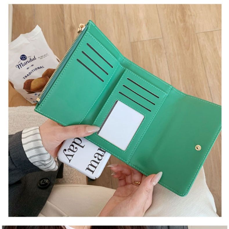 コンパクト 財布 丸ボタン付き三つ折りコンパクト財布