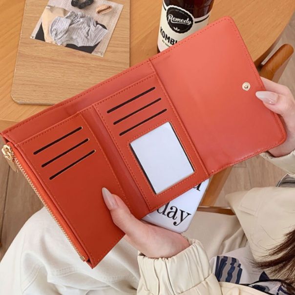 コンパクト 財布 丸ボタン付き三つ折りコンパクト財布