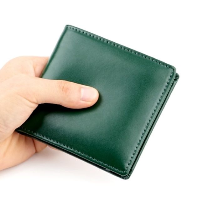 メンズ二つ折りコンパクト財布 多収納スリム設計
