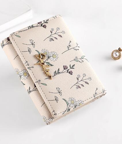 コンパクト 財布 花柄三つ折り おしゃれミニ財布 全4色