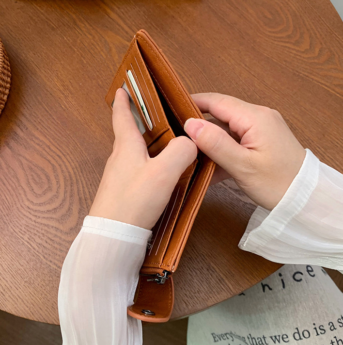 https://fulmo-img-server.com/miniwallet/8ea54e6d-a9c2-4671-8881-4ca257a49905.jpg