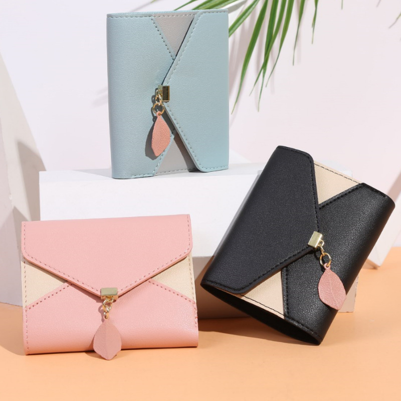  幾何学柄配色三つ折りコンパクト財布