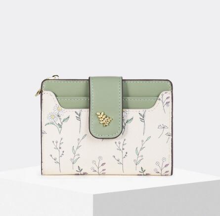 コンパクト 財布 花柄三つ折り 全5色 お洒落で便利