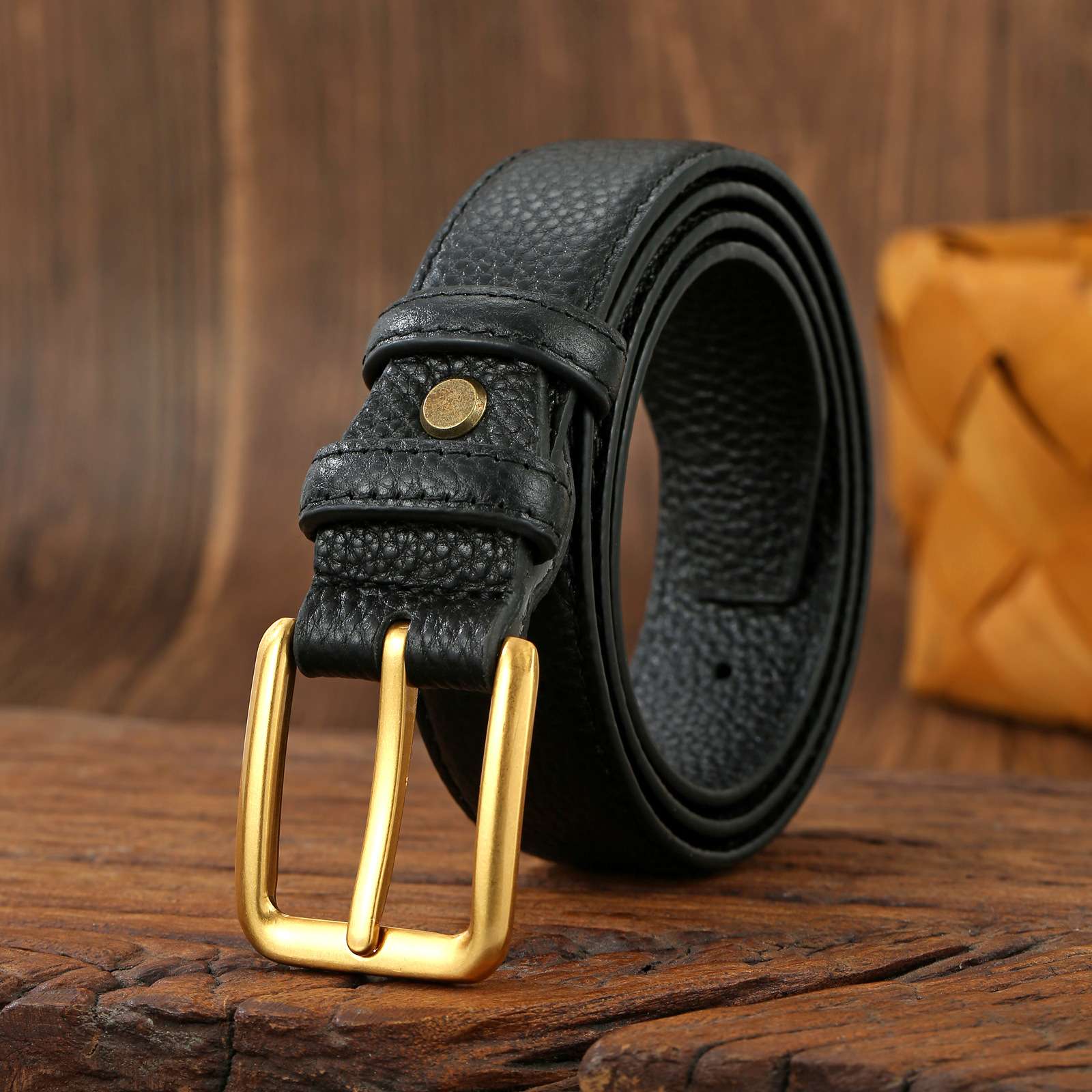 ベルト レディース レザーベルト 上質な風合い クラシック牛革ベルト