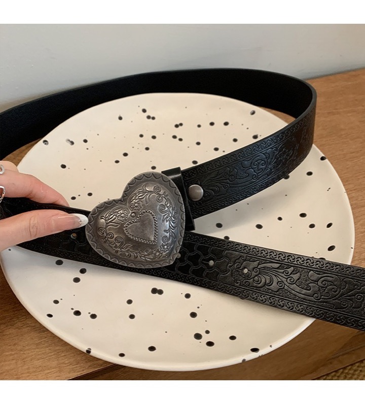 レディース ベルト レディース レザーベルト ハート柄バックル 個性派合成皮革ベルト