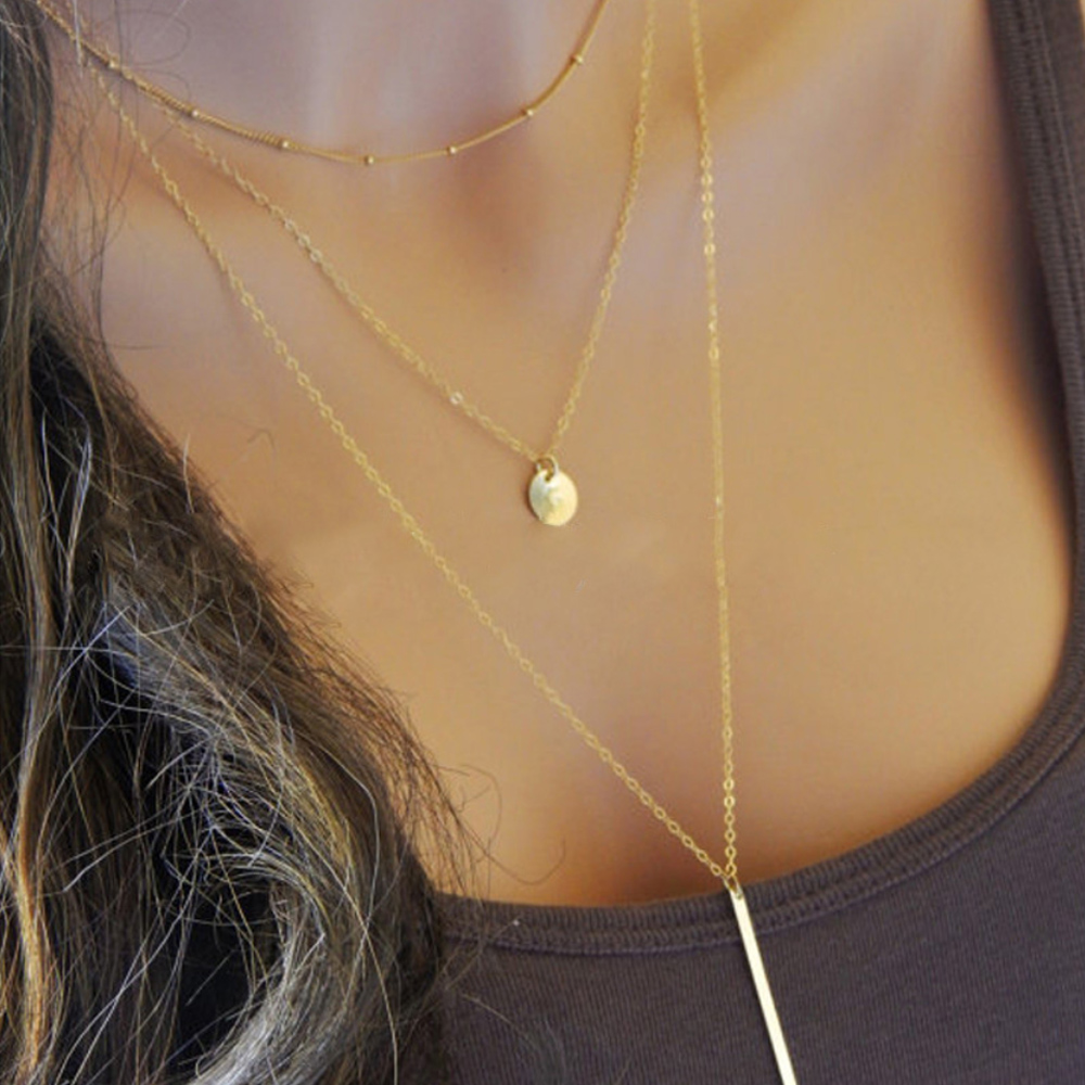 ゴールド三連重ね付け風チョーカーネックレス