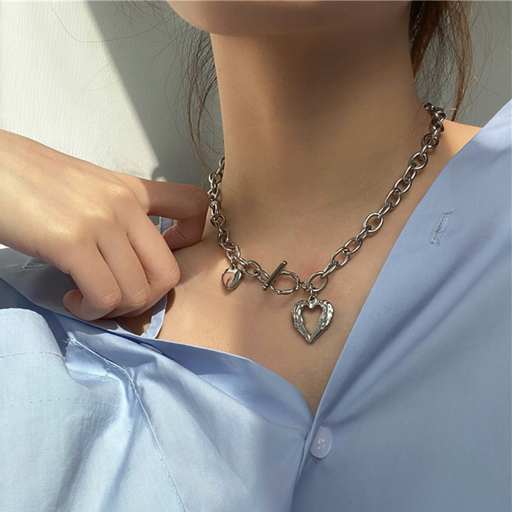 シルバーチェーン首飾り新作ハートペンダント付き