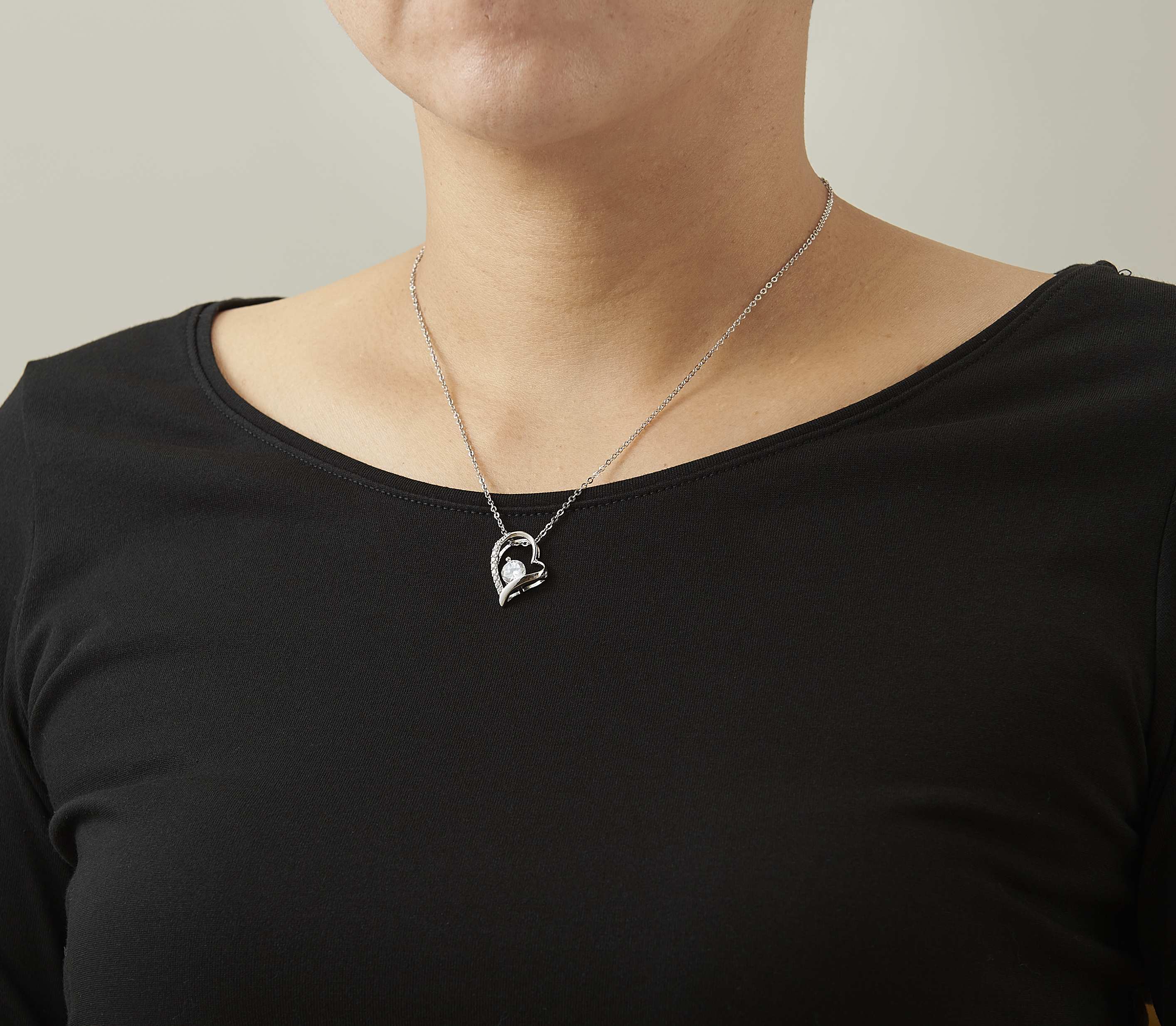 シルバー煌きジルコニア磁気ネックレス3本組