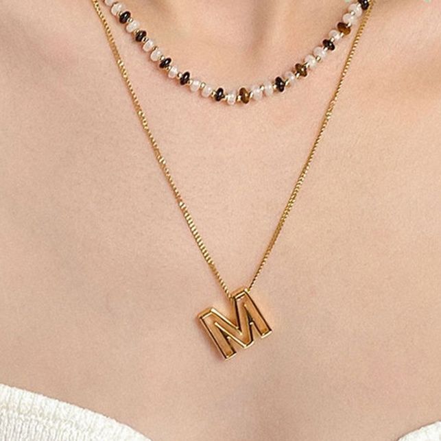 頭文字 イニシャルゴールドネックレス 錆びにくい