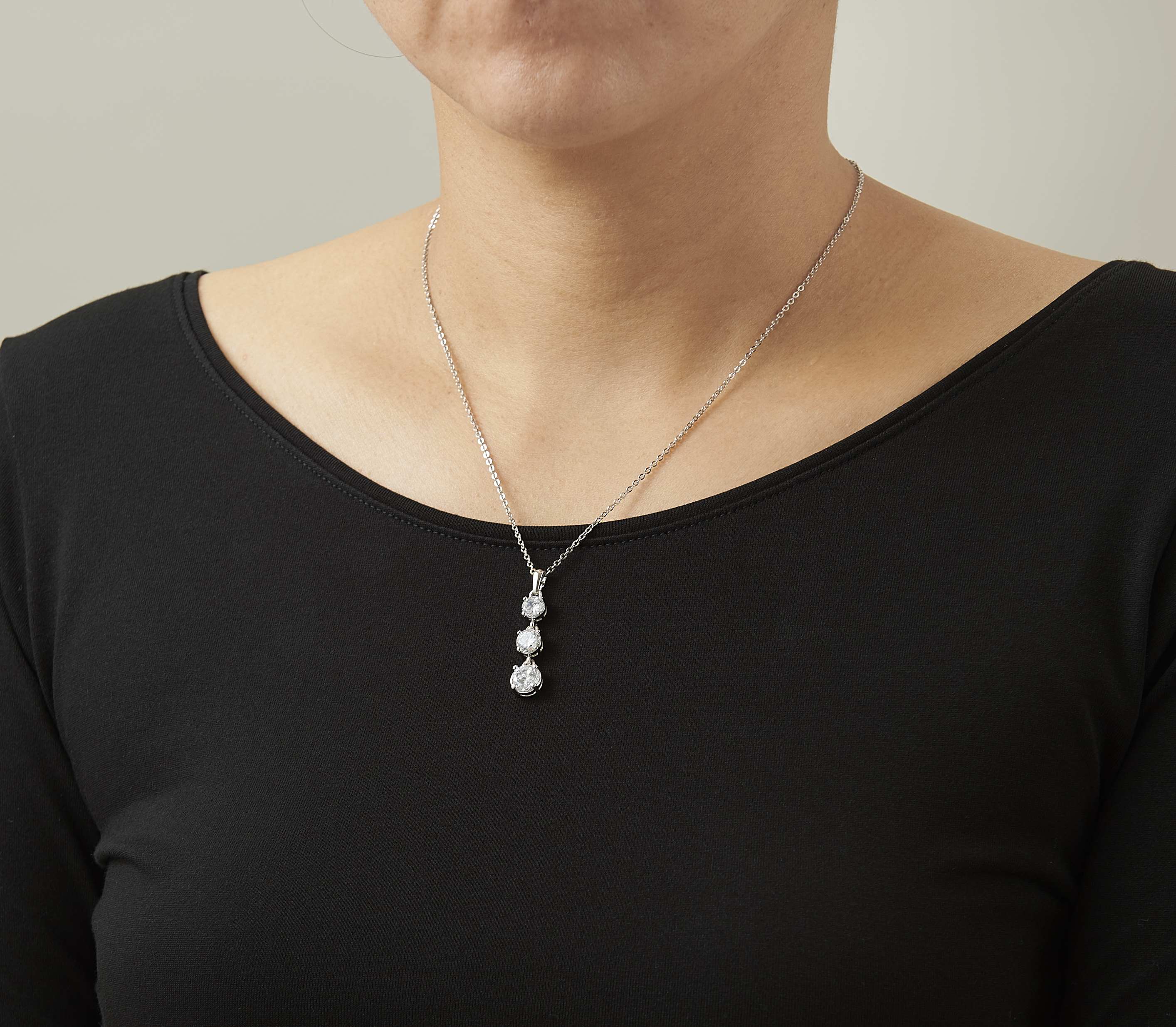 シルバー煌きジルコニア磁気ネックレス3本組