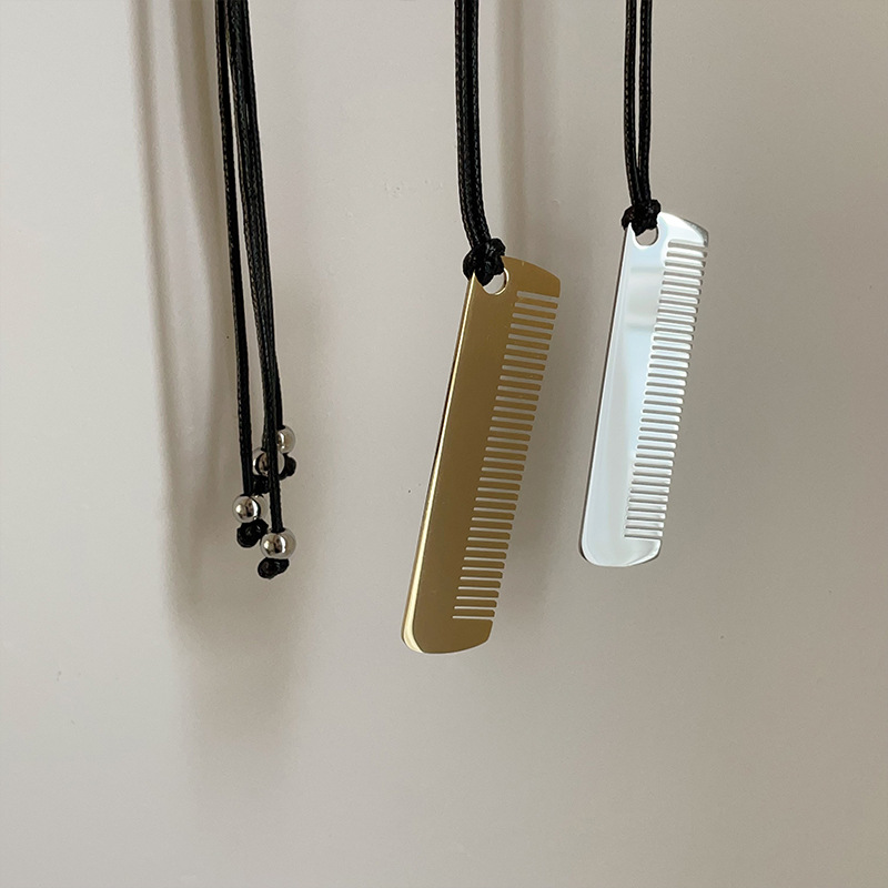 櫛モチーフ シルバー ネックレス 上品 大人可愛い コーム