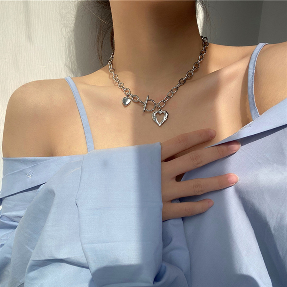 シルバーチェーン首飾り新作ハートペンダント付き