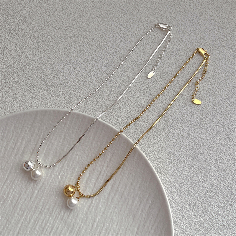 パール付き高級感ゴールドチェーンネックレス