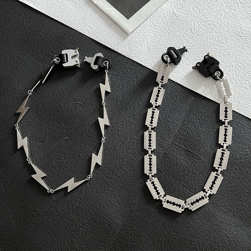 シルバーネックレス ペンダント