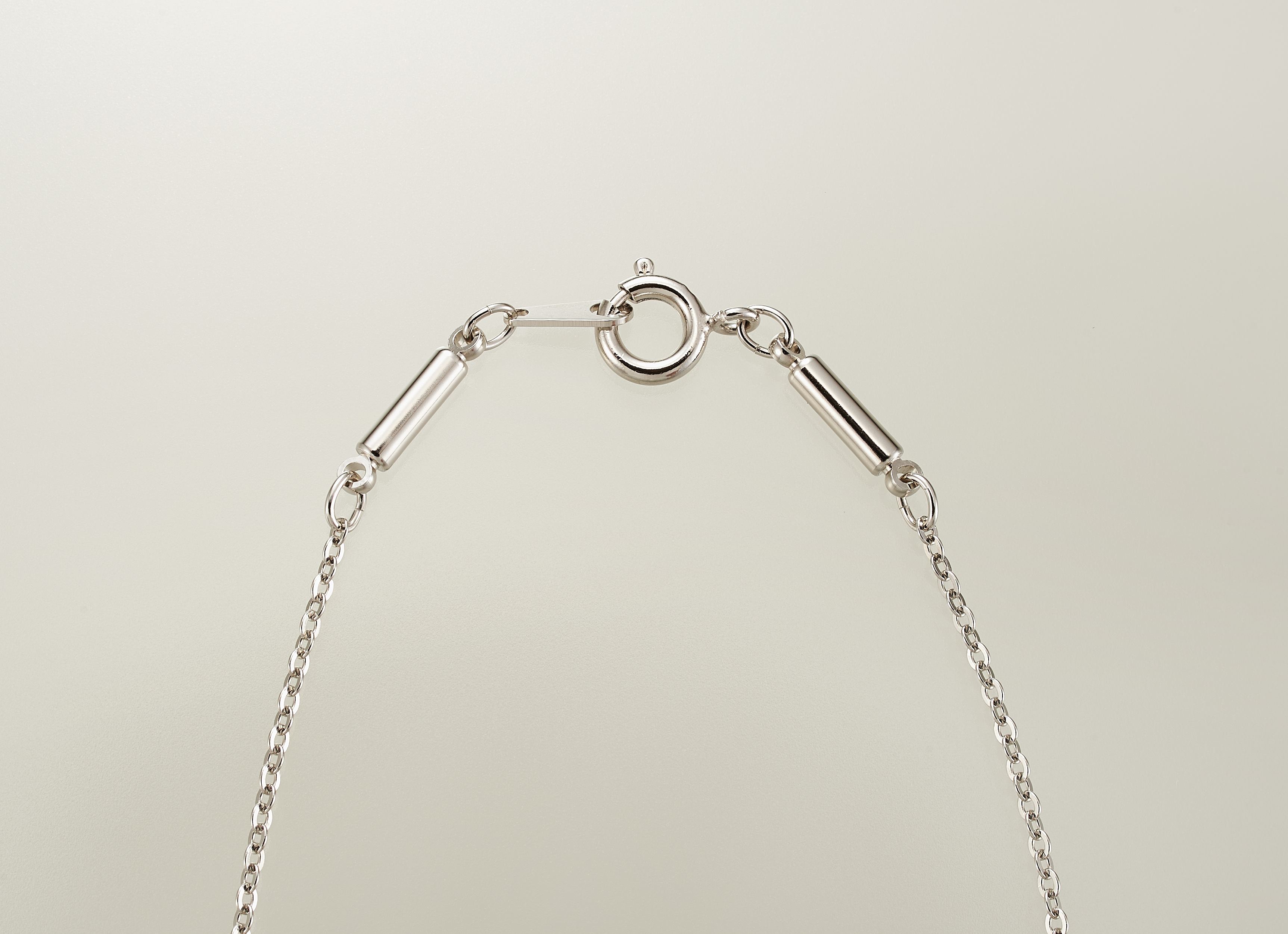 シルバー煌きジルコニア磁気ネックレス3本組