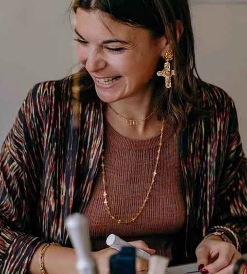 ゴールド十字架チェーンネックレス