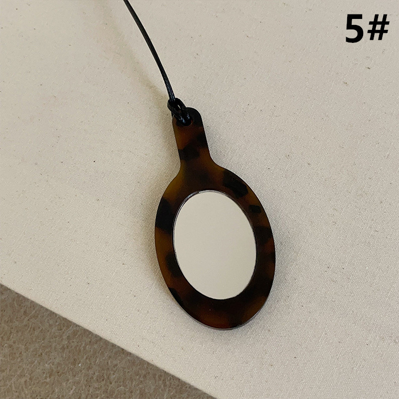 パール付き櫛型ネックレス 上品デザイン