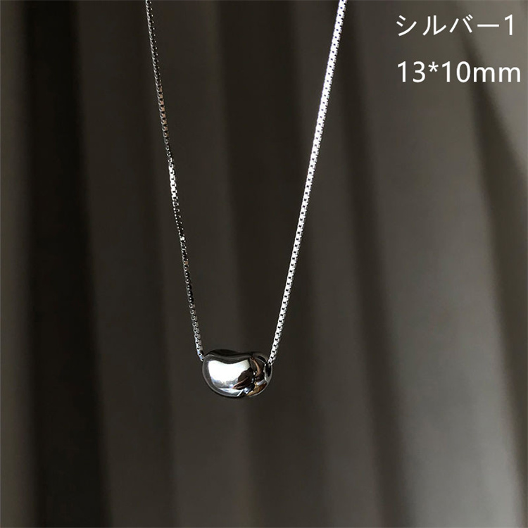 ゴールド アカシア型ペンダント ネックレス