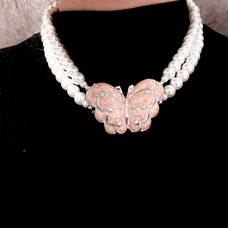 パール蝶々ペンダントネックレス チェーン付き