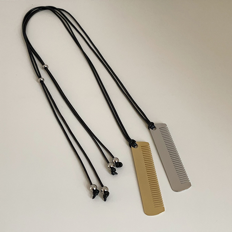 櫛モチーフ シルバー ネックレス 上品 大人可愛い コーム