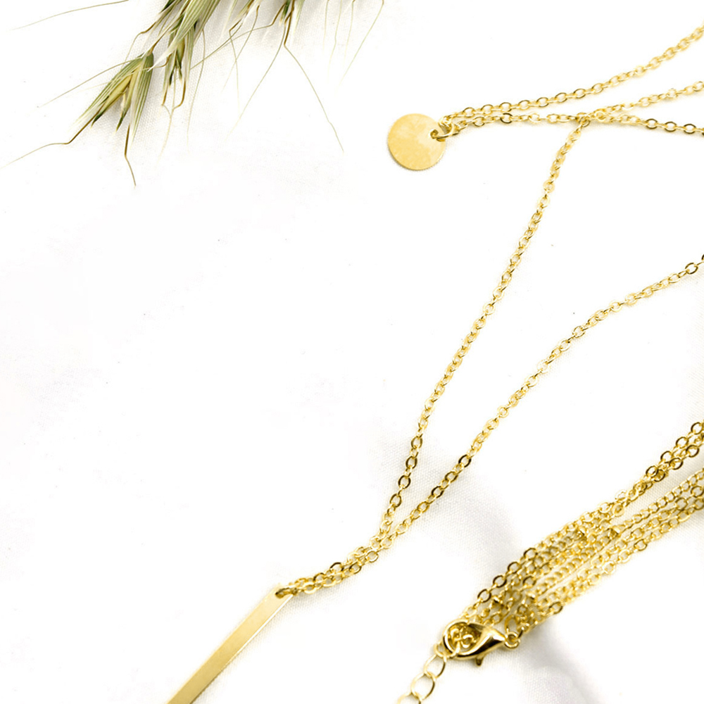 ゴールド三連重ね付け風チョーカーネックレス