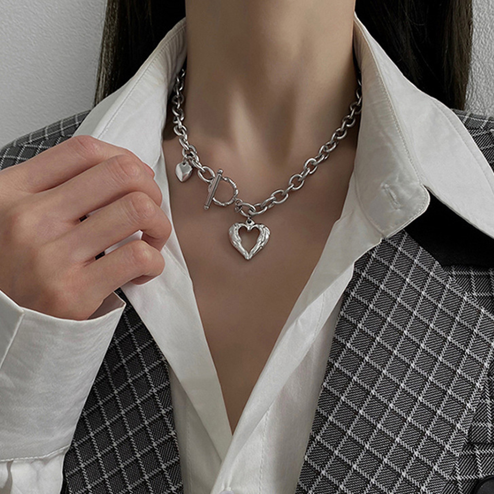 シルバーチェーン首飾り新作ハートペンダント付き
