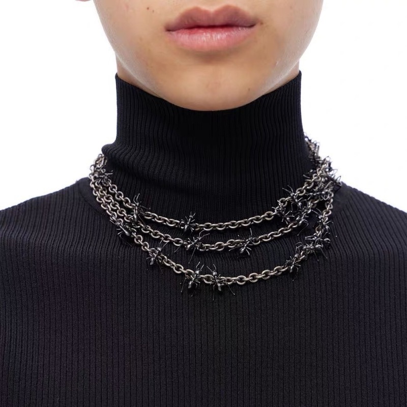 シルバー蜘蛛モチーフ三連チェーンネックレス