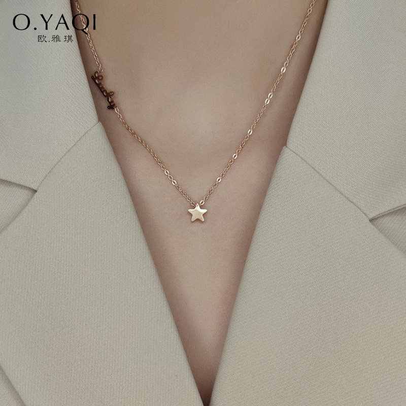 小さな星モチーフチェーンネックレス