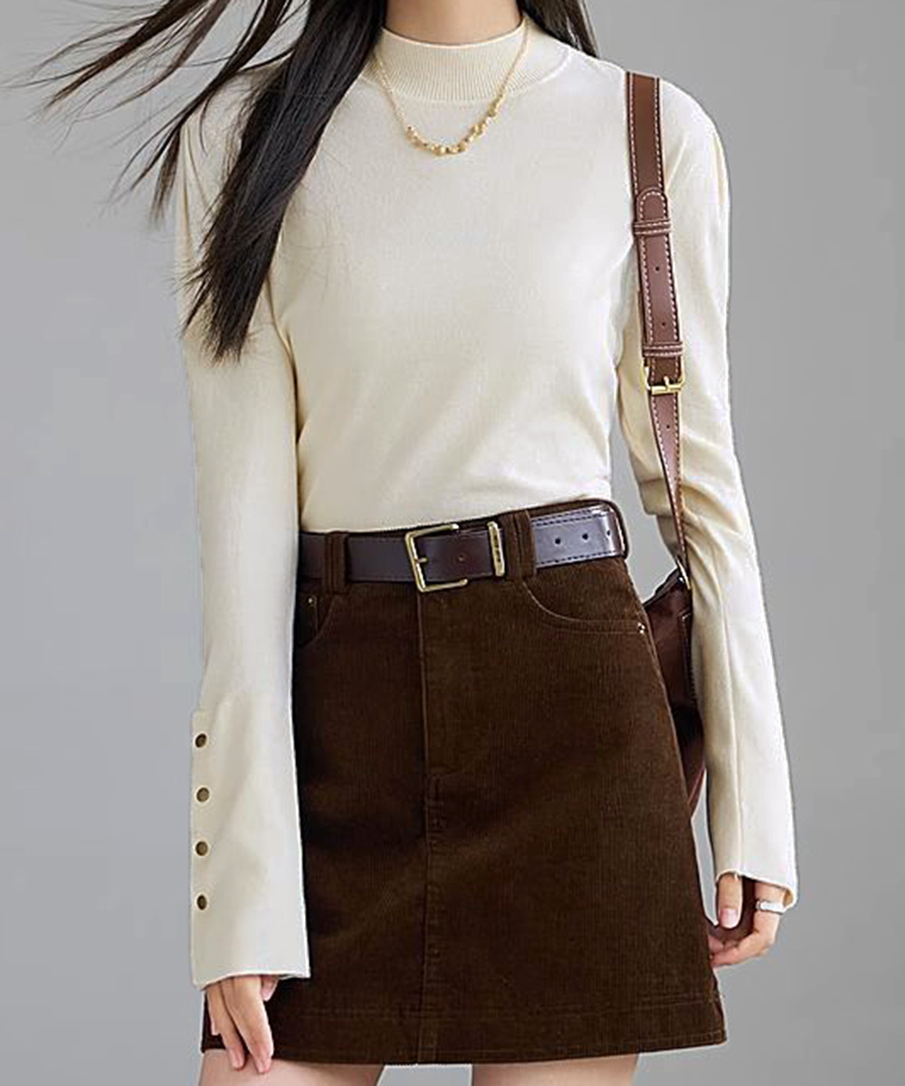 30代ファッション 袖ボタンハイネックニット長袖トップス