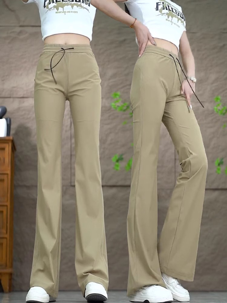 30代ファッション 美脚ストレッチフレアパンツ