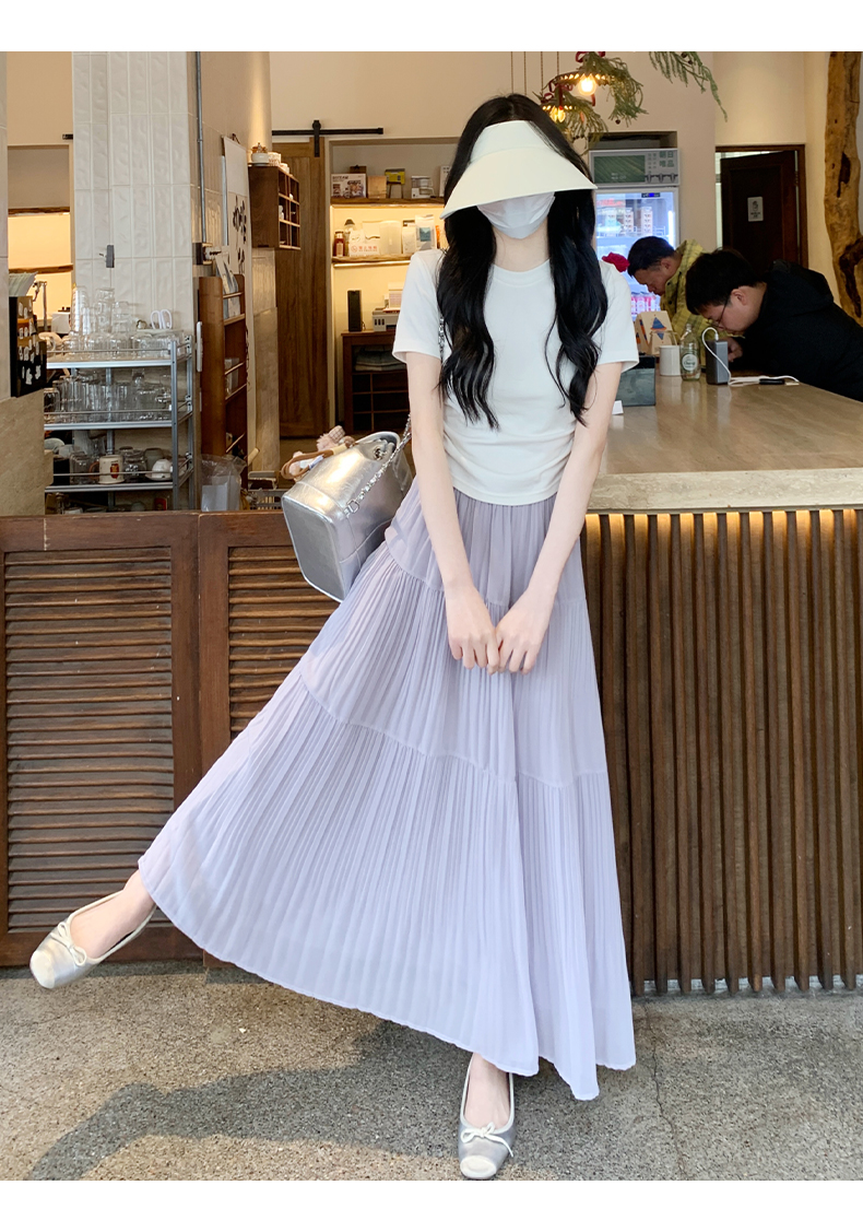 30代ファッション 優美シルエット プリーツロングスカート