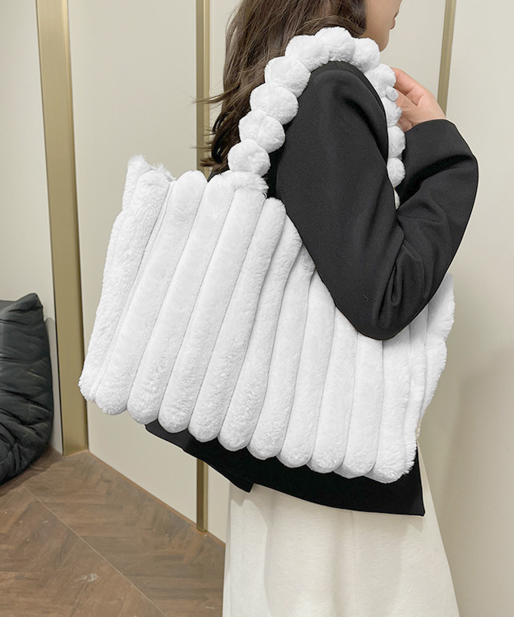 30代ファッション ふわふわ縦ライン ファートートバッグ 大容量