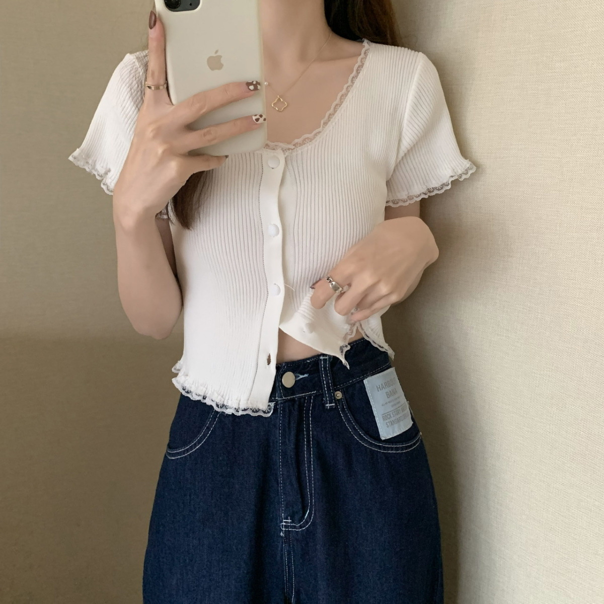 https://fulmo-img-server.com/misogy/97c63191-4600-47d2-a048-fbb7825d1000.jpg
