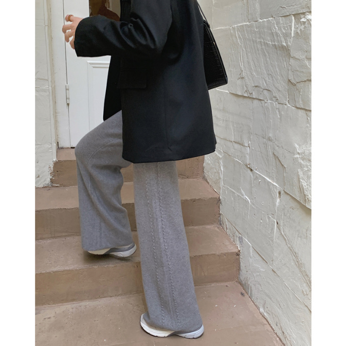 30代ファッション 秋冬新作 ニット素材ワイドパンツ サイド編み模様で美脚効果