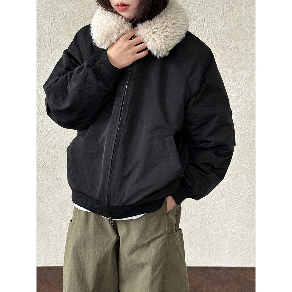 30代ファッション ファー襟付きボンバージャケット韓国風