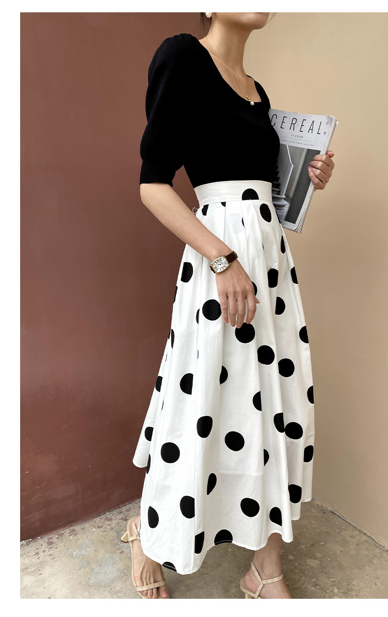 30代ファッション レトロ水玉フレアスカート