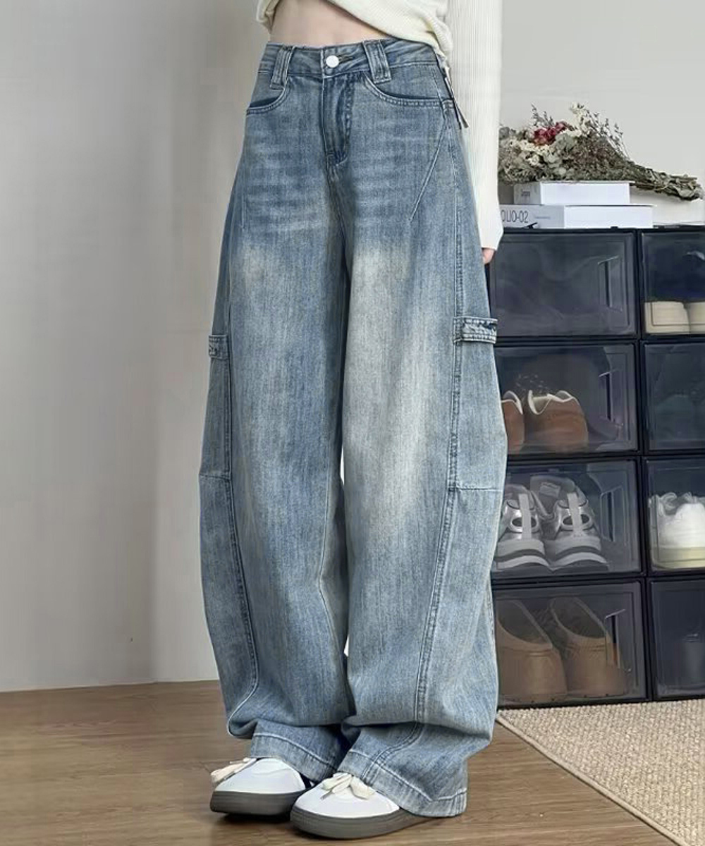 30代ファッション ゆったりワイドデニムパンツ体型カバー