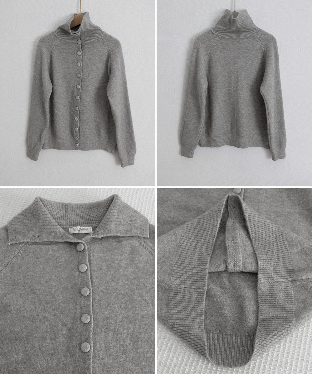 30代ファッション くるみボタンハイネックニットカーディガン