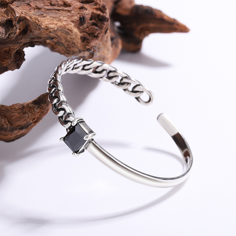 30代ファッション チェーン調節可能ブレスレット黒石付き大人個性派