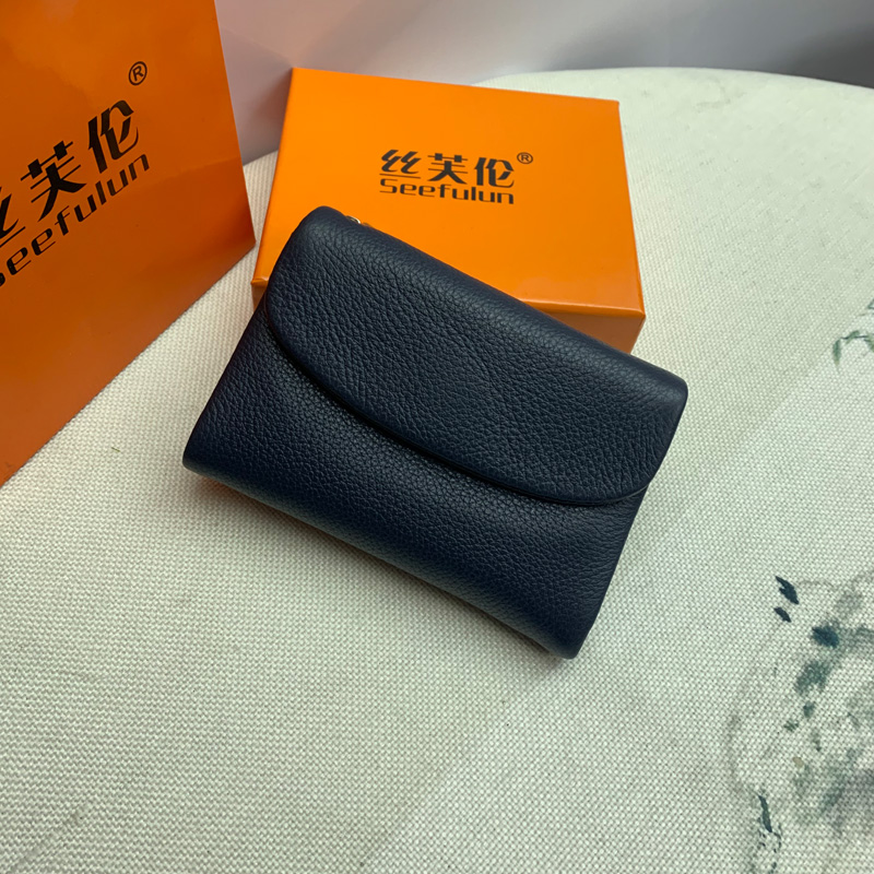 三つ折り財布 コンパクト 本革ミニマル