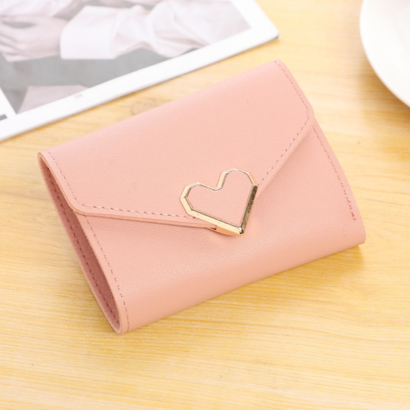  ハート金具付き三つ折り財布