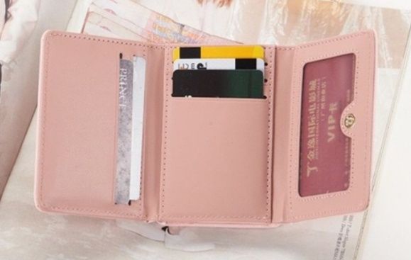 三つ折り財布 がま口 花びら模様の三つ折りがま口財布