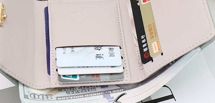三つ折り 財布 がま口 幾何学模様 葉飾り がま口三つ折り財布