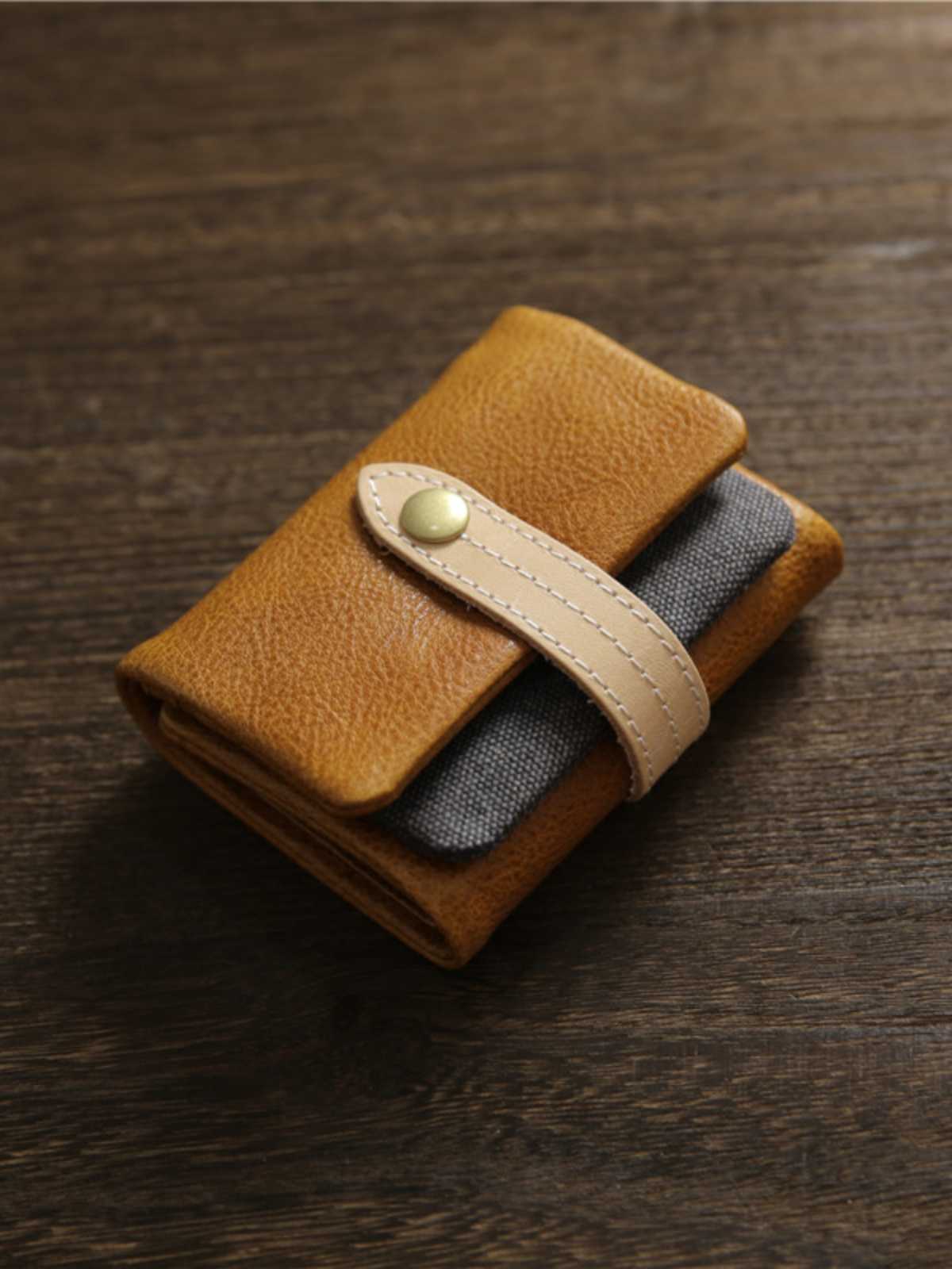 金運がアップして毎日が豊かになる！風水に基づいた折りたたみ財布5選